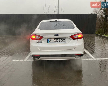 Білий Форд Фьюжен, об'ємом двигуна 2 л та пробігом 320 тис. км за 7800 $, фото 5 на Automoto.ua