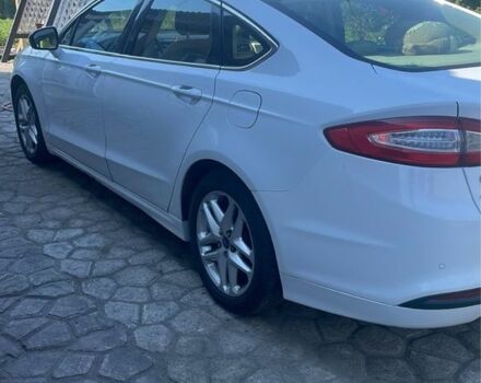 Белый Форд Фьюжн, объемом двигателя 1.6 л и пробегом 240 тыс. км за 8500 $, фото 1 на Automoto.ua