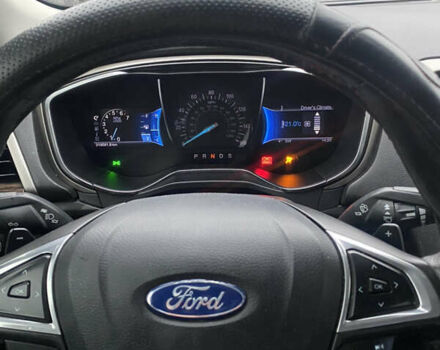 Білий Форд Фьюжен, об'ємом двигуна 2 л та пробігом 320 тис. км за 7800 $, фото 9 на Automoto.ua