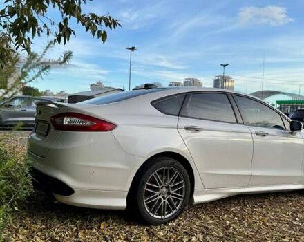 Білий Форд Фьюжен, об'ємом двигуна 2 л та пробігом 157 тис. км за 10999 $, фото 6 на Automoto.ua