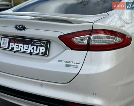 Белый Форд Фьюжн, объемом двигателя 2 л и пробегом 125 тыс. км за 9999 $, фото 5 на Automoto.ua