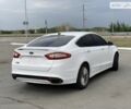 Белый Форд Фьюжн, объемом двигателя 2 л и пробегом 255 тыс. км за 10000 $, фото 4 на Automoto.ua