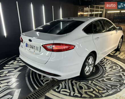 Білий Форд Фьюжен, об'ємом двигуна 2.49 л та пробігом 209 тис. км за 8200 $, фото 7 на Automoto.ua