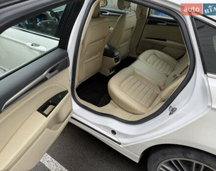 Белый Форд Фьюжн, объемом двигателя 2 л и пробегом 177 тыс. км за 11500 $, фото 17 на Automoto.ua