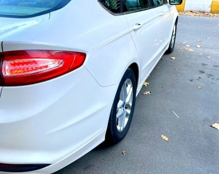 Белый Форд Фьюжн, объемом двигателя 1.6 л и пробегом 240 тыс. км за 6800 $, фото 2 на Automoto.ua