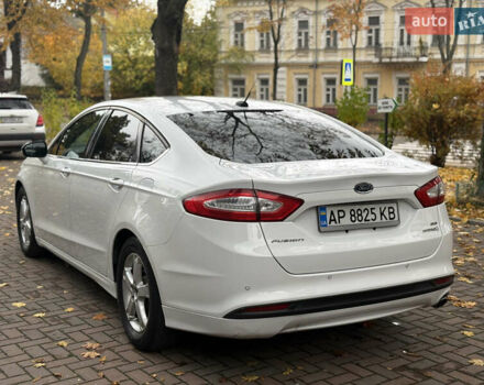 Белый Форд Фьюжн, объемом двигателя 2 л и пробегом 210 тыс. км за 10699 $, фото 4 на Automoto.ua