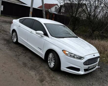 Белый Форд Фьюжн, объемом двигателя 2 л и пробегом 199 тыс. км за 13000 $, фото 1 на Automoto.ua