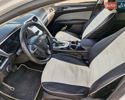Форд Фьюжн 2013 в Николаеве на Automoto.ua Белый Форд Фьюжн, объемом двигателя 2.49 л и пробегом 181 тыс. км за 9999 $, фото 8 на Automoto.ua