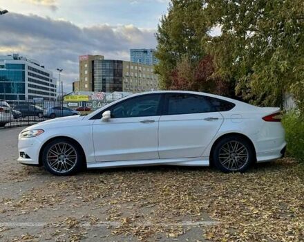 Білий Форд Фьюжен, об'ємом двигуна 2 л та пробігом 157 тис. км за 10999 $, фото 7 на Automoto.ua