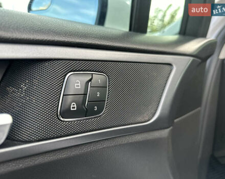 Белый Форд Фьюжн, объемом двигателя 2 л и пробегом 125 тыс. км за 9999 $, фото 9 на Automoto.ua