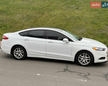 Білий Форд Фьюжен, об'ємом двигуна 2.5 л та пробігом 173 тис. км за 8300 $, фото 22 на Automoto.ua