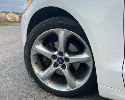 Білий Форд Фьюжен, об'ємом двигуна 2.5 л та пробігом 224 тис. км за 9200 $, фото 5 на Automoto.ua