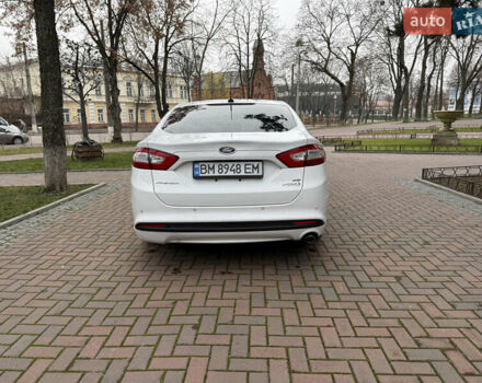 Білий Форд Фьюжен, об'ємом двигуна 2 л та пробігом 210 тис. км за 10699 $, фото 4 на Automoto.ua