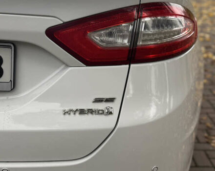 Белый Форд Фьюжн, объемом двигателя 2 л и пробегом 210 тыс. км за 10699 $, фото 3 на Automoto.ua