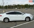 Білий Форд Фьюжен, об'ємом двигуна 2 л та пробігом 229 тис. км за 11900 $, фото 5 на Automoto.ua