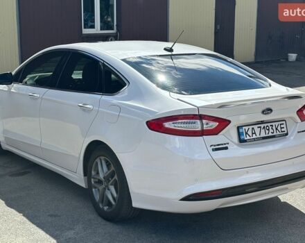 Білий Форд Фьюжен, об'ємом двигуна 2 л та пробігом 223 тис. км за 9900 $, фото 7 на Automoto.ua