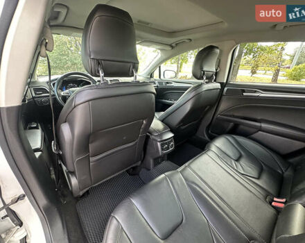 Белый Форд Фьюжн, объемом двигателя 2 л и пробегом 125 тыс. км за 9999 $, фото 27 на Automoto.ua