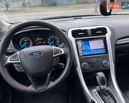 Белый Форд Фьюжн, объемом двигателя 2.5 л и пробегом 201 тыс. км за 7500 $, фото 9 на Automoto.ua