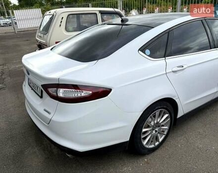 Білий Форд Фьюжен, об'ємом двигуна 2.5 л та пробігом 420 тис. км за 8700 $, фото 2 на Automoto.ua