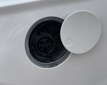 Белый Форд Фьюжн, объемом двигателя 2 л и пробегом 266 тыс. км за 10999 $, фото 9 на Automoto.ua