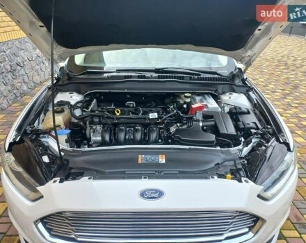 Форд Фьюжн 2014 в Красноград на Automoto.ua Белый Форд Фьюжн, объемом двигателя 2.5 л и пробегом 180 тыс. км за 10500 $, фото 7 на Automoto.ua
