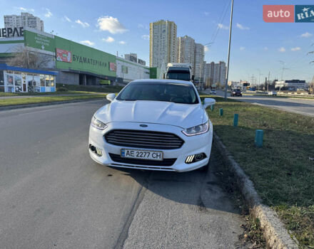 Белый Форд Фьюжн, объемом двигателя 2.5 л и пробегом 147 тыс. км за 11500 $, фото 3 на Automoto.ua