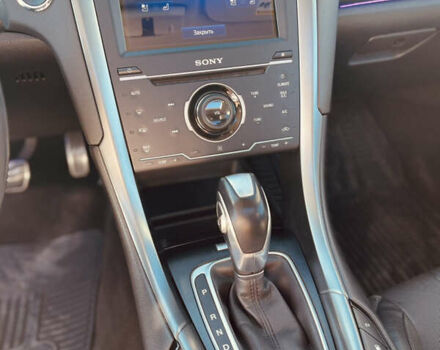 Белый Форд Фьюжн, объемом двигателя 2 л и пробегом 177 тыс. км за 15000 $, фото 15 на Automoto.ua