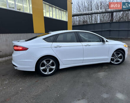 Белый Форд Фьюжн, объемом двигателя 2.49 л и пробегом 253 тыс. км за 9600 $, фото 18 на Automoto.ua