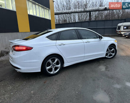 Белый Форд Фьюжн, объемом двигателя 2.49 л и пробегом 253 тыс. км за 9600 $, фото 17 на Automoto.ua