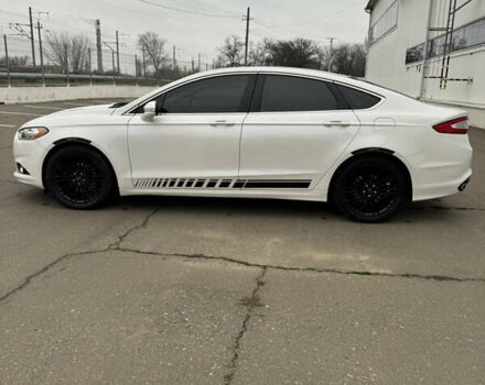 Белый Форд Фьюжн, объемом двигателя 2 л и пробегом 217 тыс. км за 9000 $, фото 8 на Automoto.ua