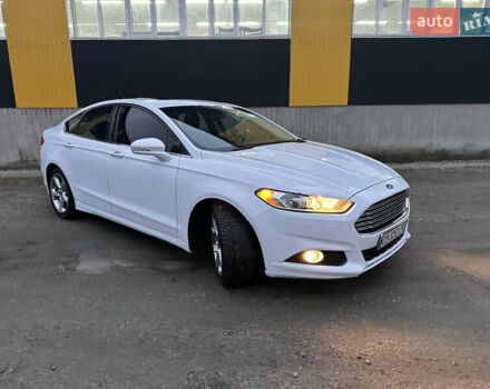 Белый Форд Фьюжн, объемом двигателя 2.49 л и пробегом 253 тыс. км за 9600 $, фото 25 на Automoto.ua