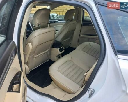 Форд Фьюжн 2014 в Красноград на Automoto.ua Белый Форд Фьюжн, объемом двигателя 2.5 л и пробегом 180 тыс. км за 10500 $, фото 4 на Automoto.ua