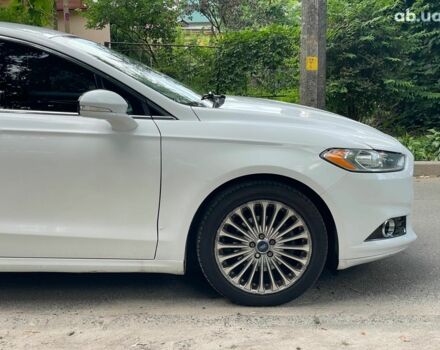 Белый Форд Фьюжн, объемом двигателя 2 л и пробегом 245 тыс. км за 9790 $, фото 3 на Automoto.ua