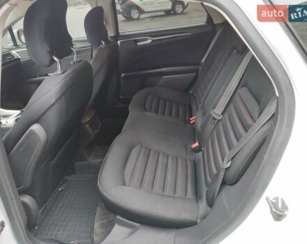 Белый Форд Фьюжн, объемом двигателя 2.5 л и пробегом 216 тыс. км за 8500 $, фото 10 на Automoto.ua