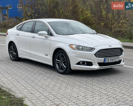 Белый Форд Фьюжн, объемом двигателя 2 л и пробегом 266 тыс. км за 10999 $, фото 3 на Automoto.ua