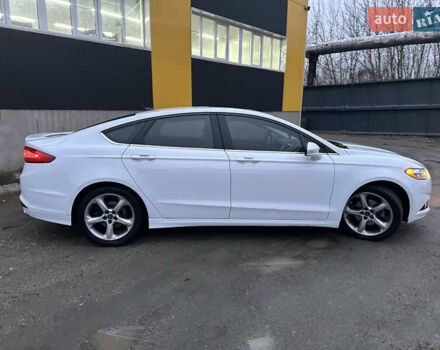 Белый Форд Фьюжн, объемом двигателя 2.49 л и пробегом 253 тыс. км за 9600 $, фото 20 на Automoto.ua