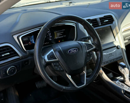 Форд Фьюжен 2014 у Одесі на Automoto.ua Білий Форд Фьюжен, об'ємом двигуна 2 л та пробігом 137 тис. км за 11800 $, фото 13 на Automoto.ua