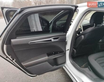 Белый Форд Фьюжн, объемом двигателя 2.5 л и пробегом 216 тыс. км за 8500 $, фото 9 на Automoto.ua