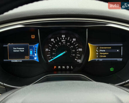 Білий Форд Фьюжен, об'ємом двигуна 2 л та пробігом 153 тис. км за 9500 $, фото 28 на Automoto.ua