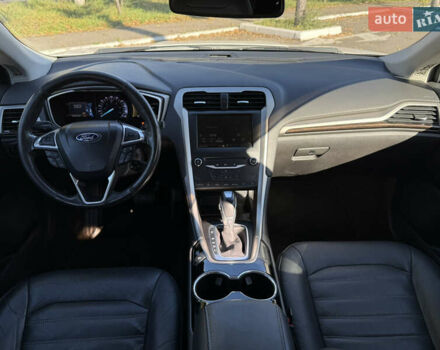 Форд Фьюжен 2014 у Одесі на Automoto.ua Білий Форд Фьюжен, об'ємом двигуна 2 л та пробігом 137 тис. км за 11800 $, фото 30 на Automoto.ua