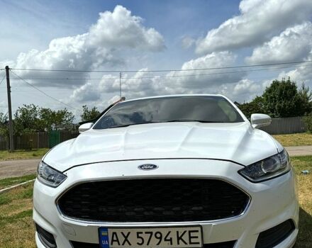 Белый Форд Фьюжн, объемом двигателя 2.5 л и пробегом 140 тыс. км за 9000 $, фото 4 на Automoto.ua