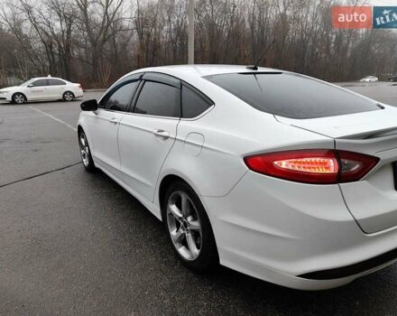 Белый Форд Фьюжн, объемом двигателя 2.5 л и пробегом 216 тыс. км за 8500 $, фото 3 на Automoto.ua