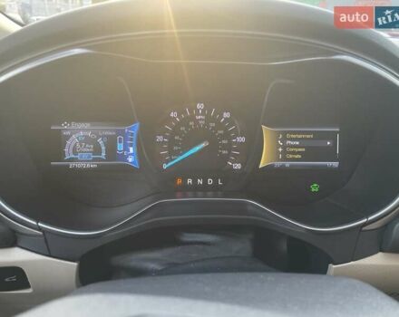 Белый Форд Фьюжн, объемом двигателя 2 л и пробегом 271 тыс. км за 12000 $, фото 16 на Automoto.ua