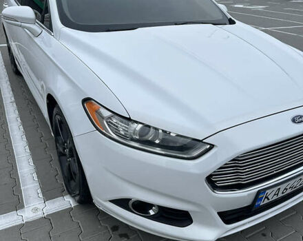 Форд Фьюжн 2014 в Киеве на Automoto.ua Белый Форд Фьюжн, объемом двигателя 2.5 л и пробегом 230 тыс. км за 9800 $, фото 1 на Automoto.ua