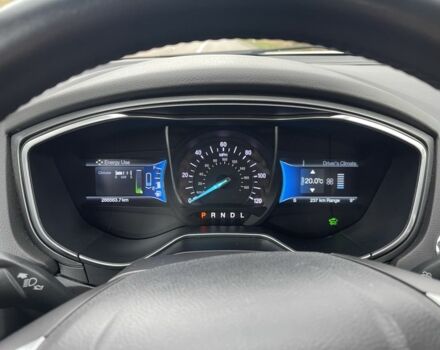 Форд Фьюжн 2014 в Нежине на Automoto.ua Белый Форд Фьюжн, объемом двигателя 2 л и пробегом 266 тыс. км за 11000 $, фото 16 на Automoto.ua