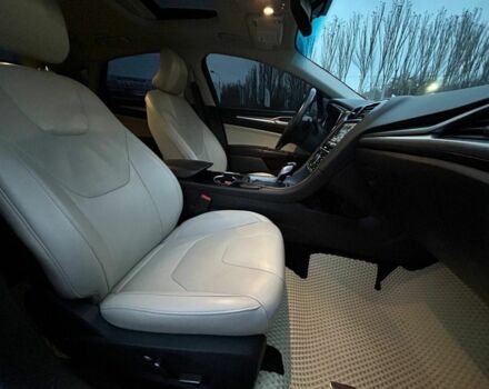 Білий Форд Фьюжен, об'ємом двигуна 2 л та пробігом 183 тис. км за 10500 $, фото 17 на Automoto.ua