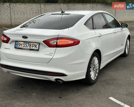 Белый Форд Фьюжн, объемом двигателя 2 л и пробегом 98 тыс. км за 11500 $, фото 10 на Automoto.ua