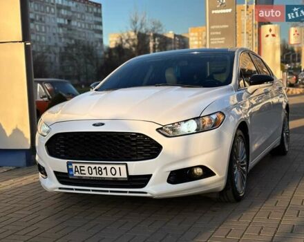 Белый Форд Фьюжн, объемом двигателя 2 л и пробегом 225 тыс. км за 11000 $, фото 1 на Automoto.ua