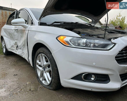 Білий Форд Фьюжен, об'ємом двигуна 2 л та пробігом 290 тис. км за 7500 $, фото 10 на Automoto.ua