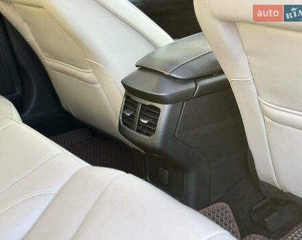 Белый Форд Фьюжн, объемом двигателя 2 л и пробегом 225 тыс. км за 11000 $, фото 14 на Automoto.ua